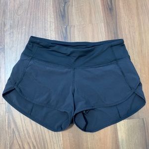 Black Lululemon running shorts (Speed Up Short)